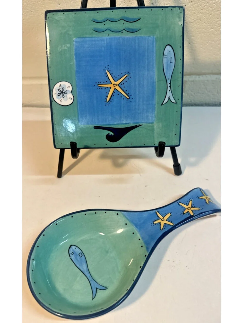 Brushes Hand Painted K.I.C.  Ocean Fish Starfish Blue /Green Tile and Spoon rest